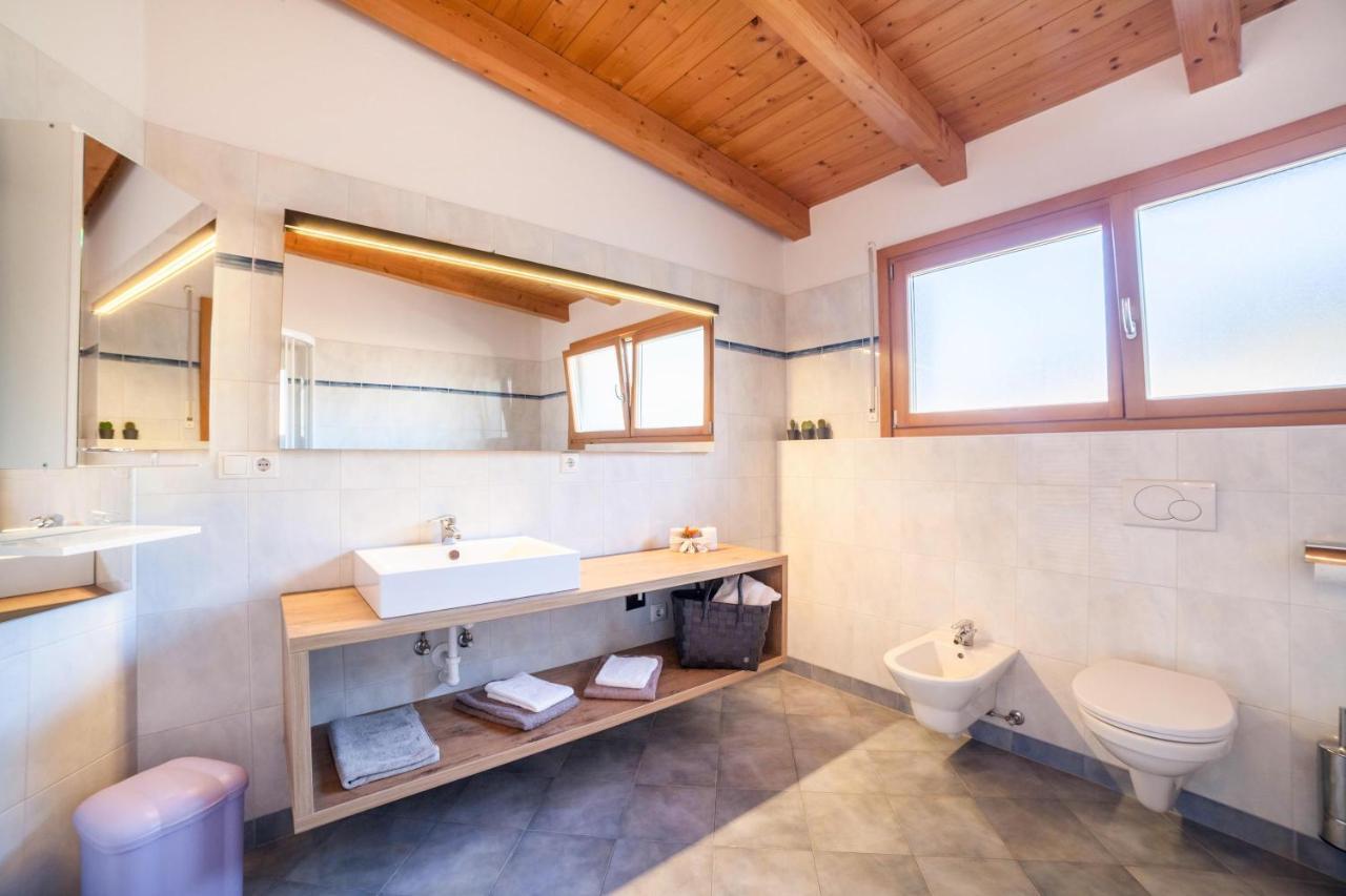 Oberegghof Ferienwohnung Hahnenkamm Riffian Exterior foto